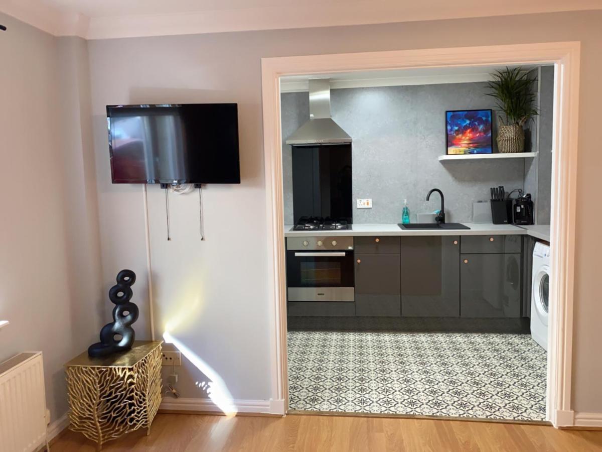 Private Main Door Lovely 2 Bedroom Edimburgo