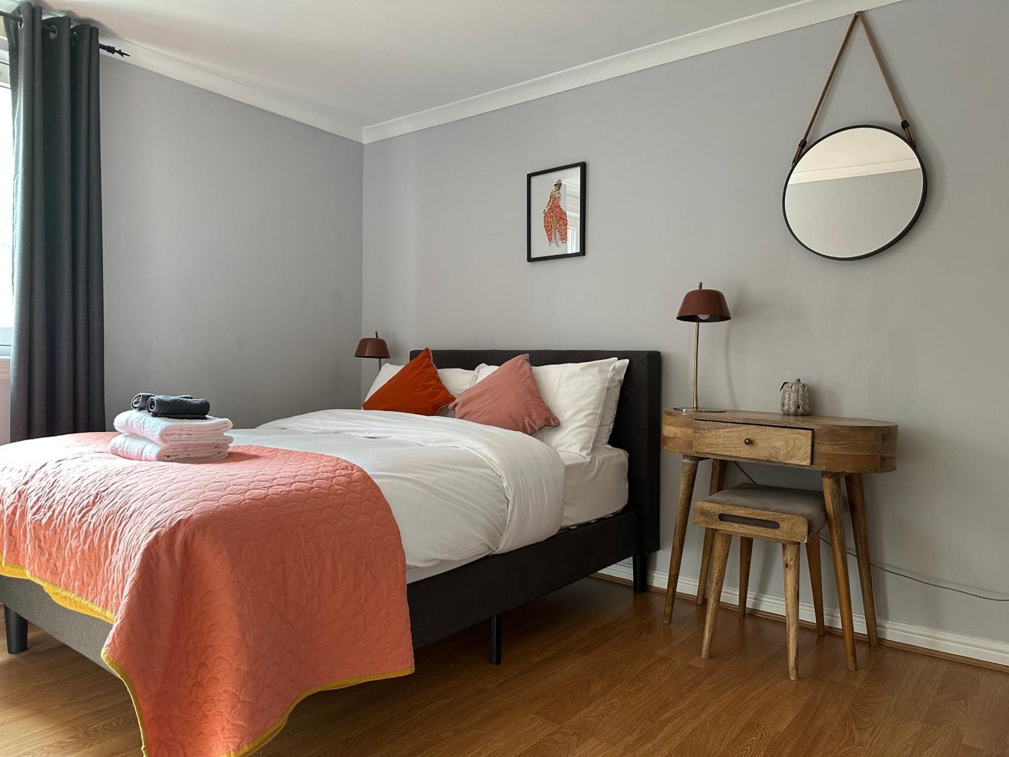 Private Main Door Lovely 2 Bedroom Apartamento Edimburgo